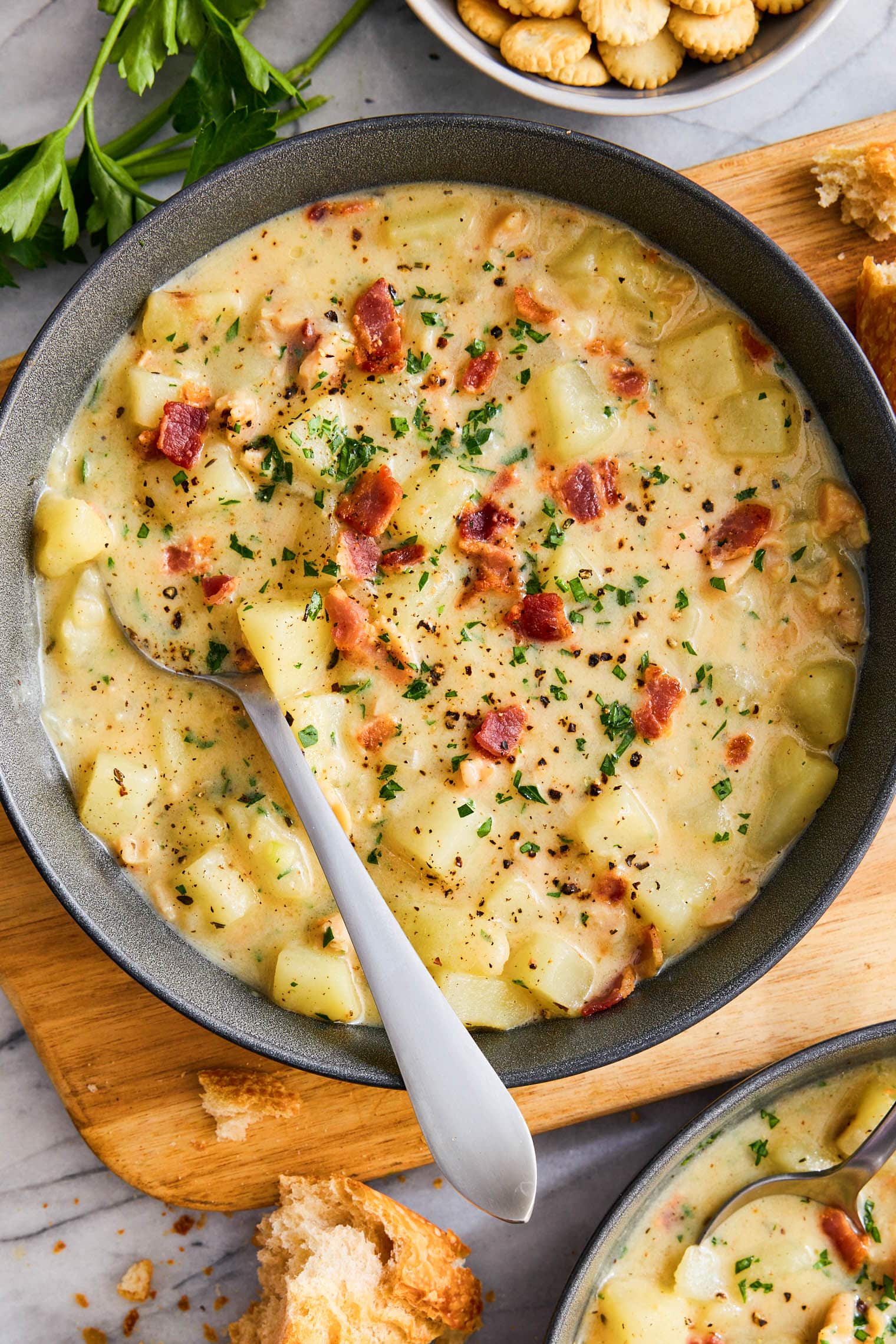 Homemade Clam Chowder: Rich & Creamy with Canned Clams Shortcut